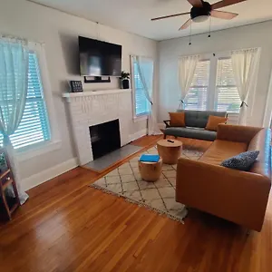 Florida Escape Between Orlando & Tampa! Holiday home Lakeland